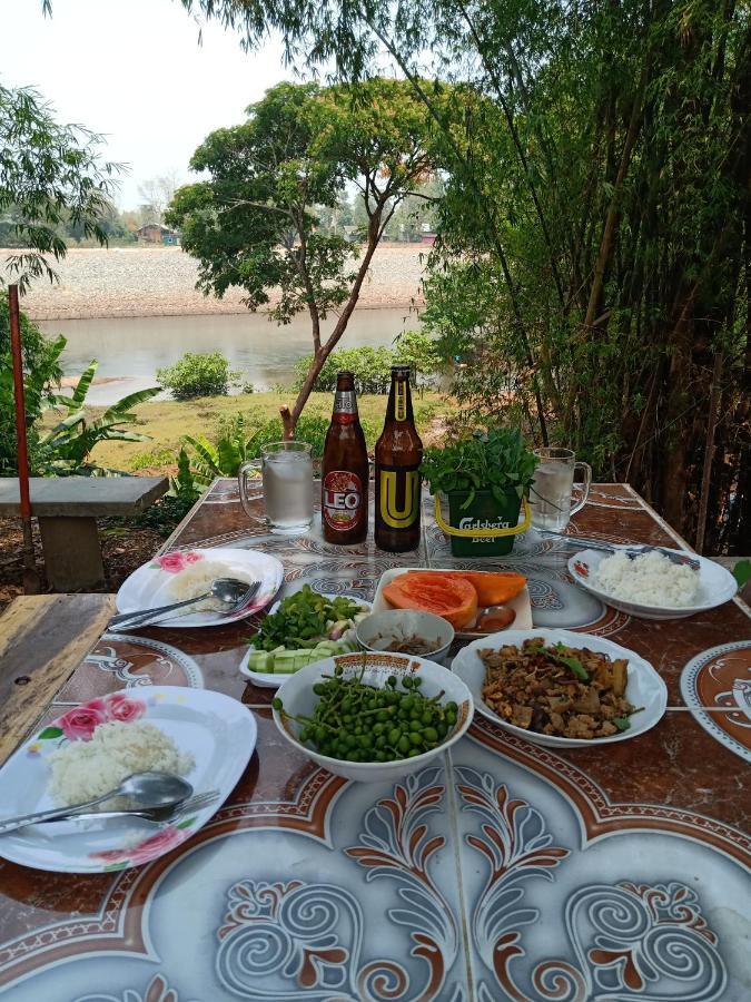 เฮือนน้ำน่าน House By The River Nan Uttaradit Extérieur photo